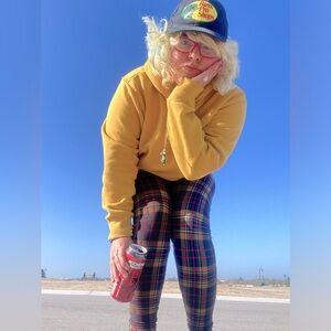 Meet your Posher, Victoria